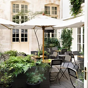 ***** Hotel D'aubusson Francia